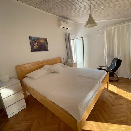 And Jurisic ゲストハウス 3*