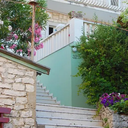 And Jurisic 3* コルチュラ