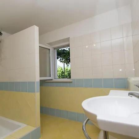 And Jurisic 3* Korčula